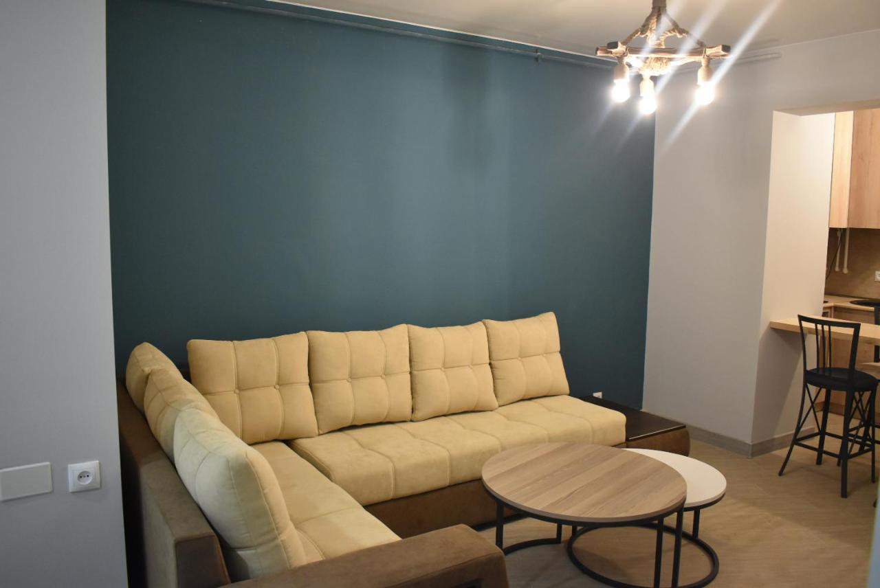 Loft Apartment In Ереван Екстериор снимка