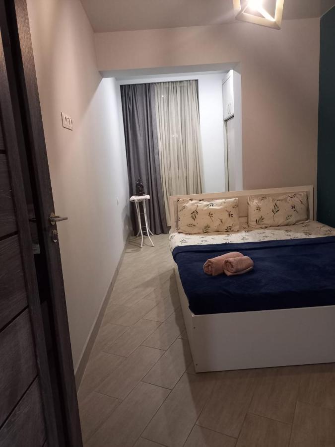 Loft Apartment In Ереван Екстериор снимка